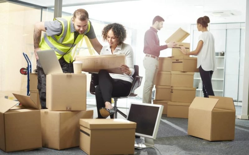 Moving-Your-Business_999x600_Featured